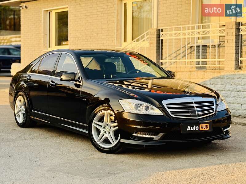 Mercedes-benz S-class (2008)