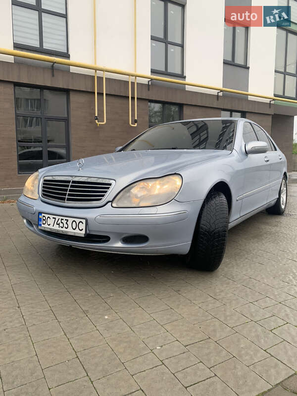 Mercedes-benz S-class (2001)