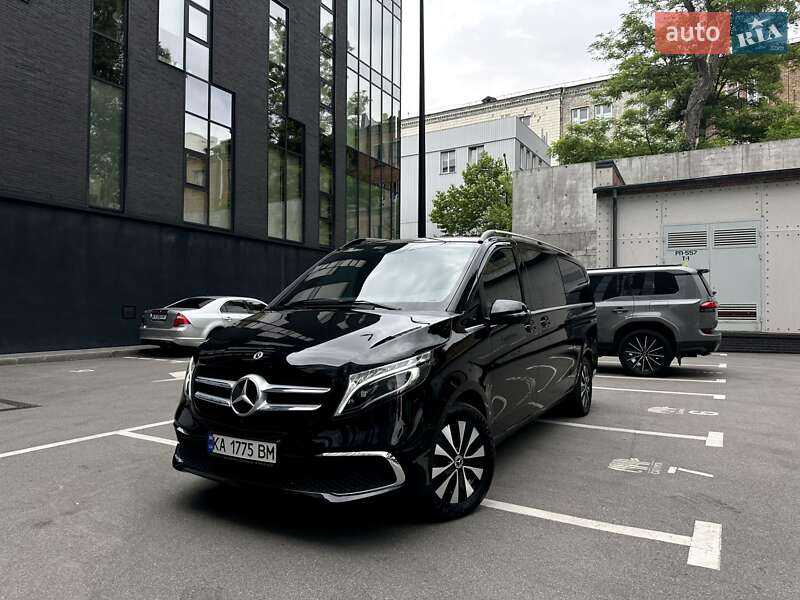 Mercedes-benz V-class (2021)