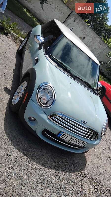 Mini Cooper (2013)