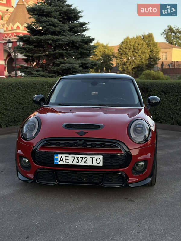 Mini Cooper (2014)