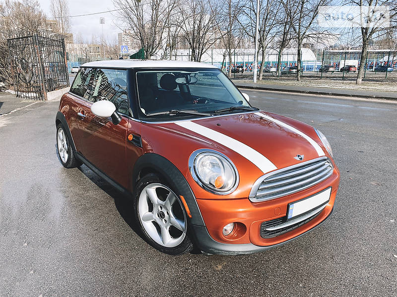 Mini Hatch (2011)