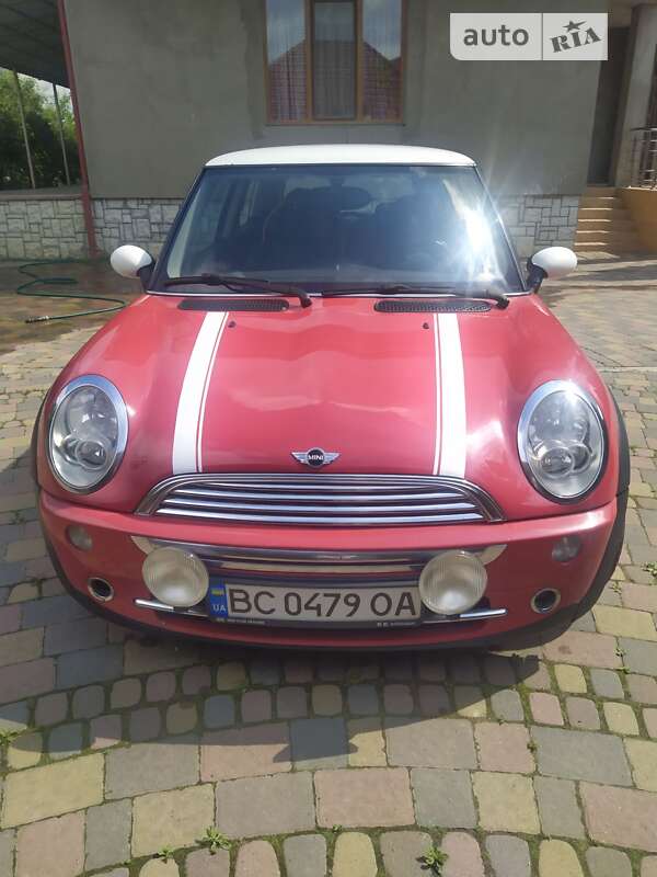 Mini Hatch (2005)