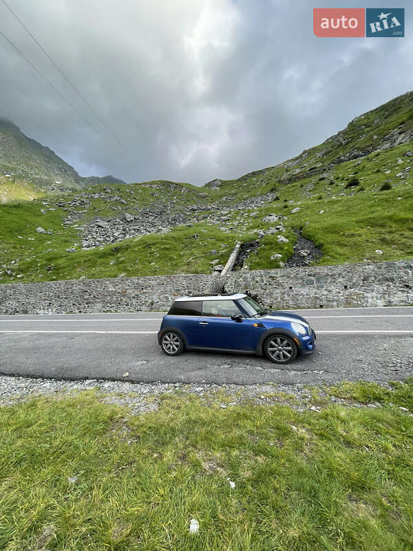 Mini Cooper (2013)