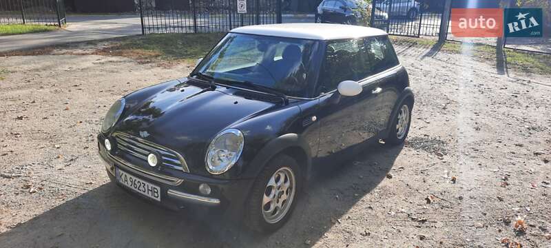 Mini Hatch (2002)