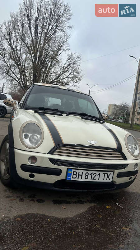 Mini One (2003)