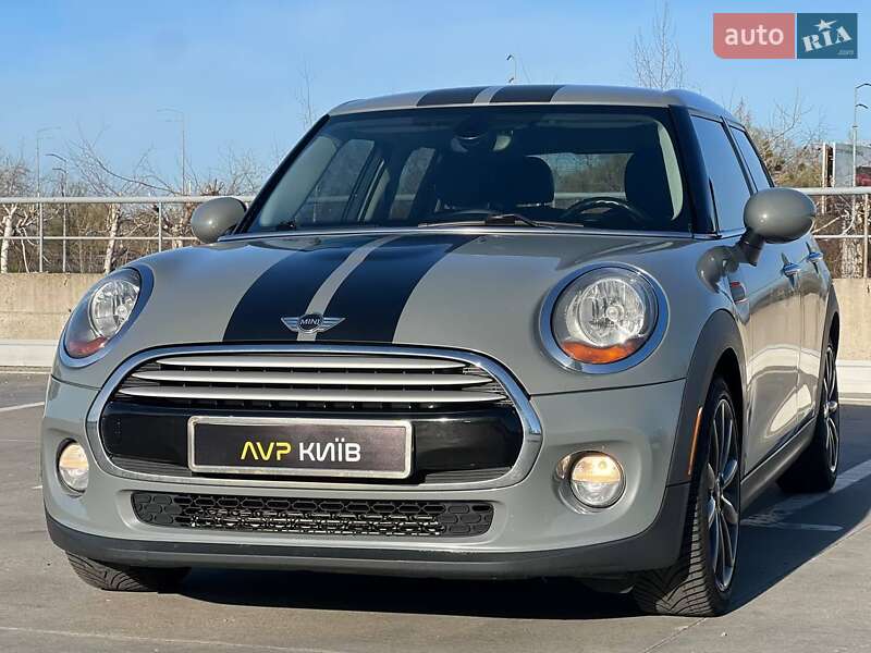 Mini Hatch (2015)
