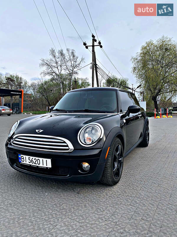 Mini Hatch (2010)