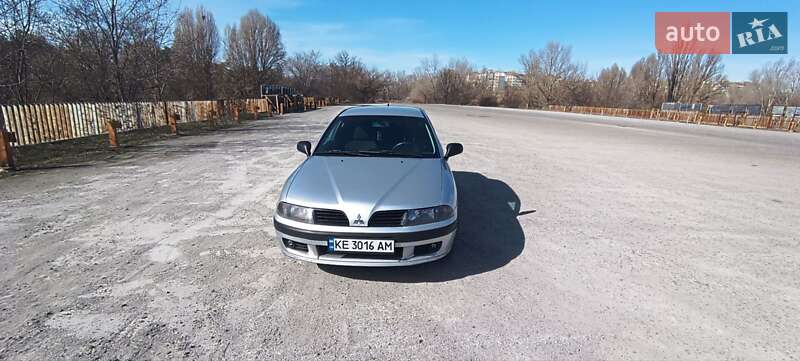 Mitsubishi Carisma (2003)