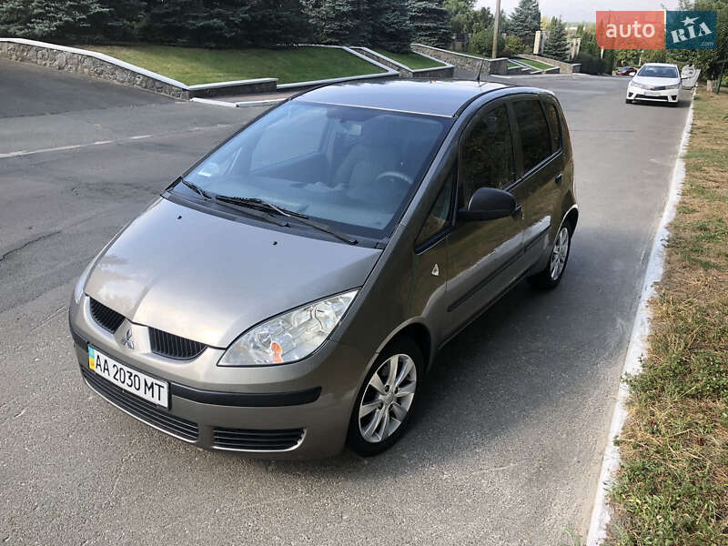 Mitsubishi Colt (2007)