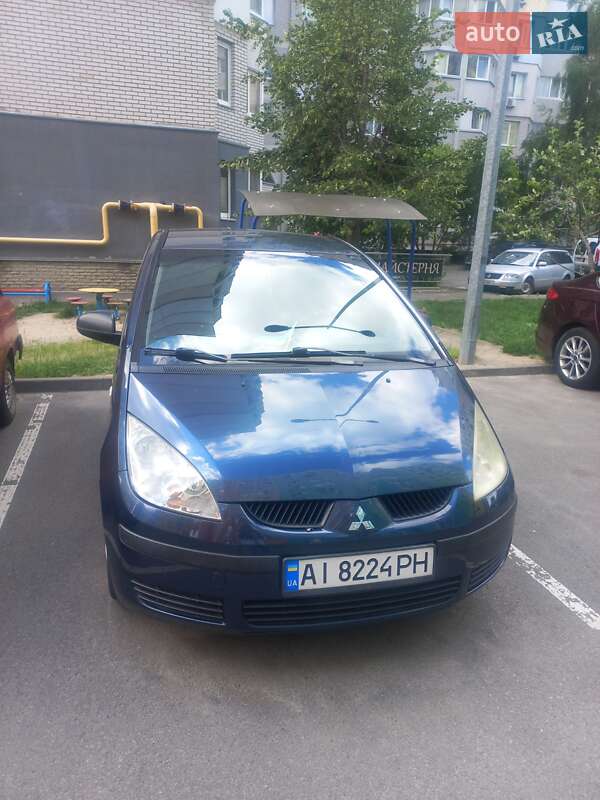 Mitsubishi Colt (2004)