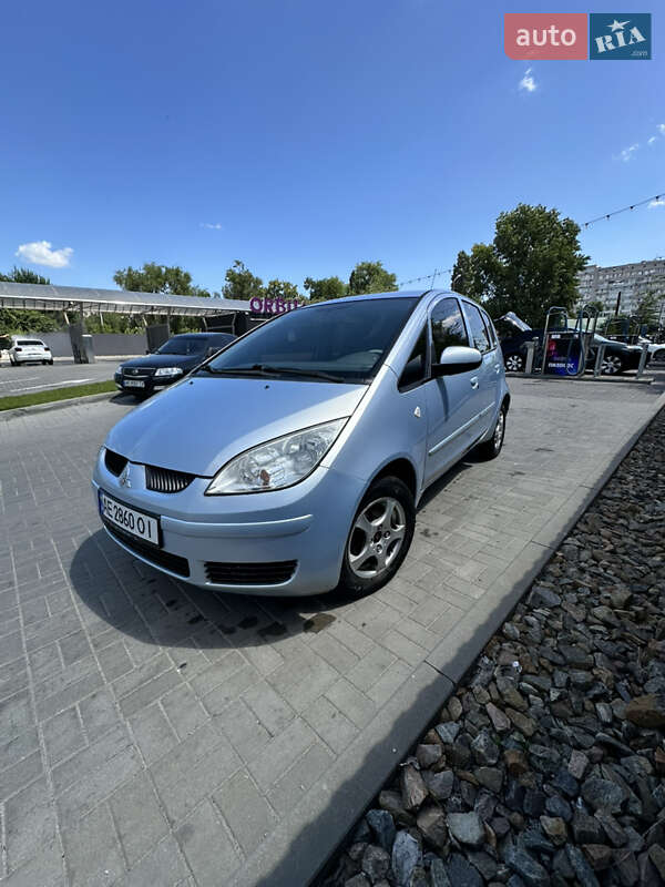 Mitsubishi Colt (2006)