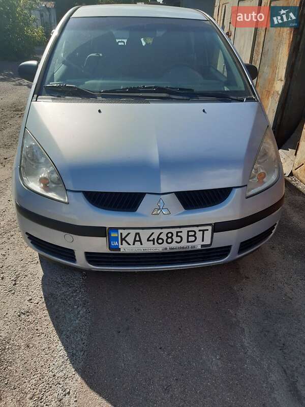 Mitsubishi Colt (2007)