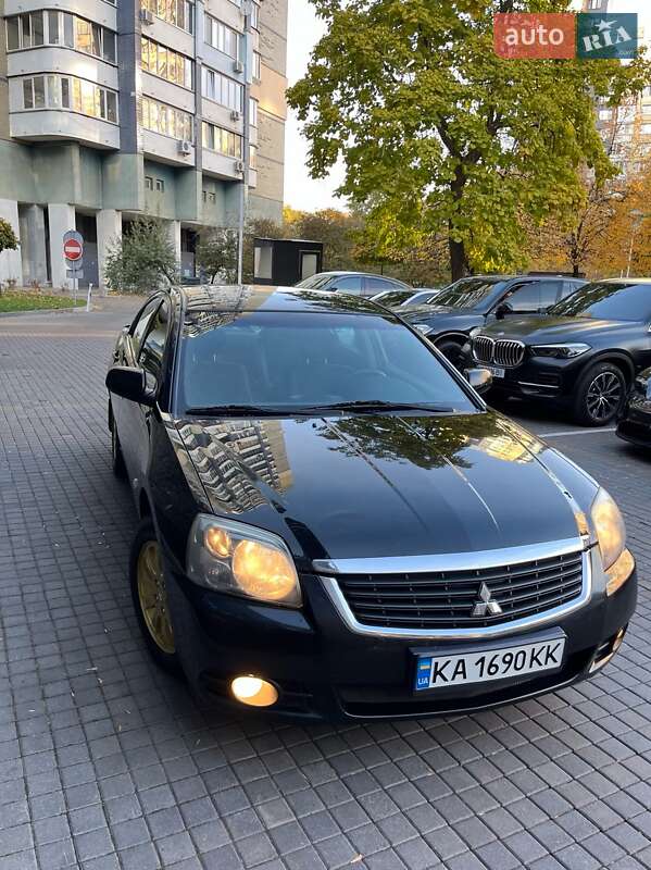 Mitsubishi Galant (2008)