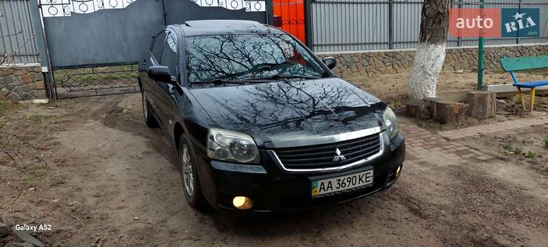 Mitsubishi Galant (2009)