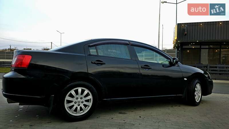 Mitsubishi Galant (2009)