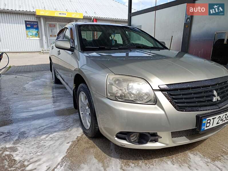 Mitsubishi Galant (2008)
