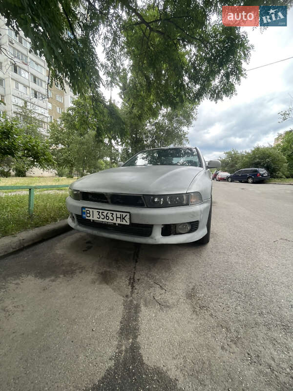 Mitsubishi Galant (2001)