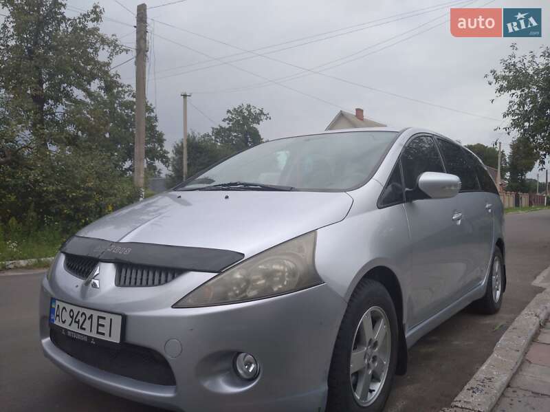Mitsubishi Grandis (2006)