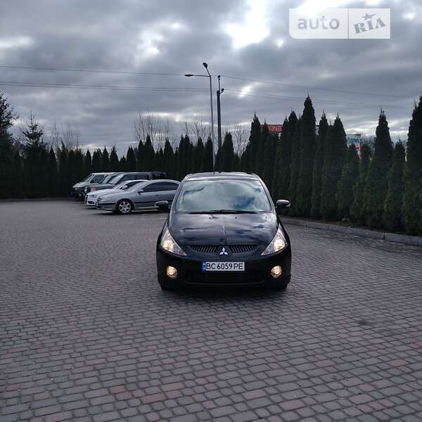 Mitsubishi Grandis (2008)