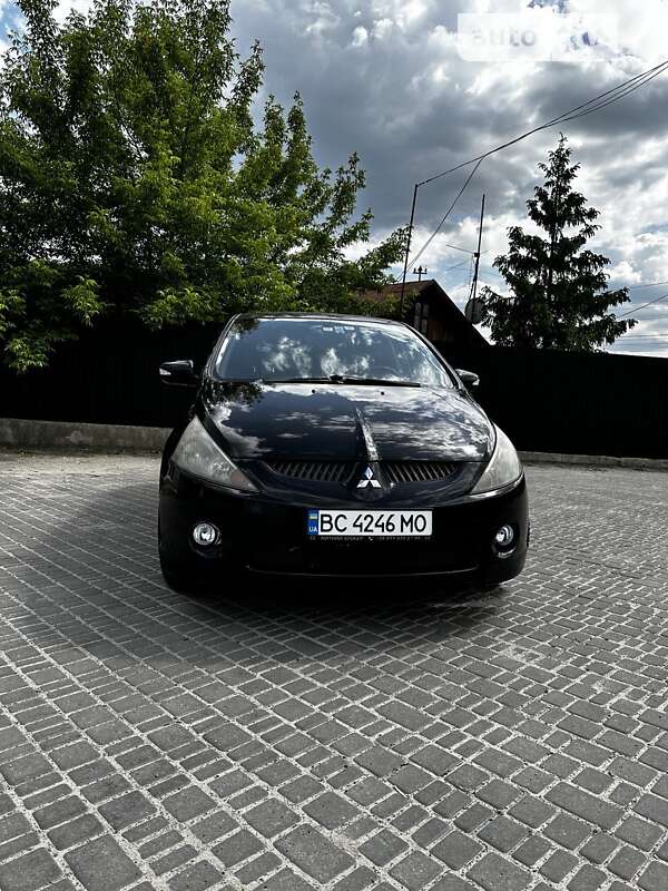 Mitsubishi Grandis (2006)
