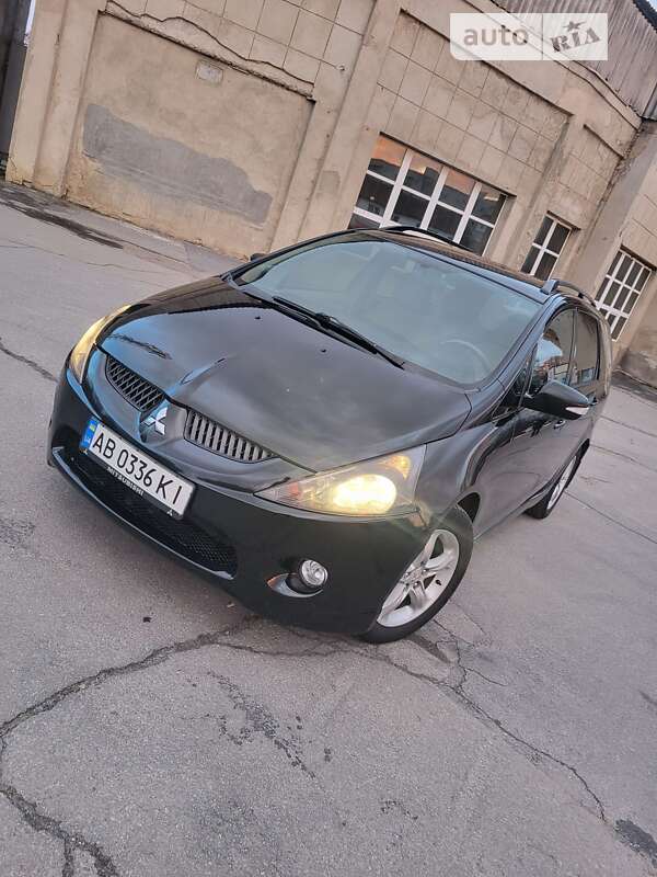 Mitsubishi Grandis (2005)