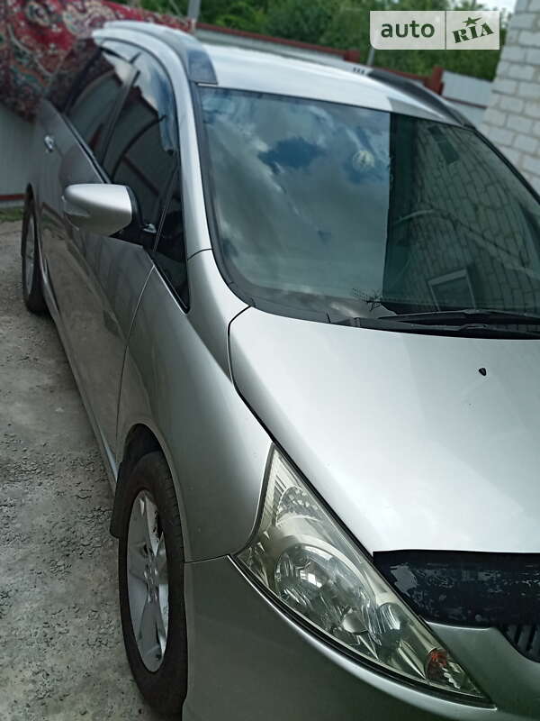 Mitsubishi Grandis (2008)