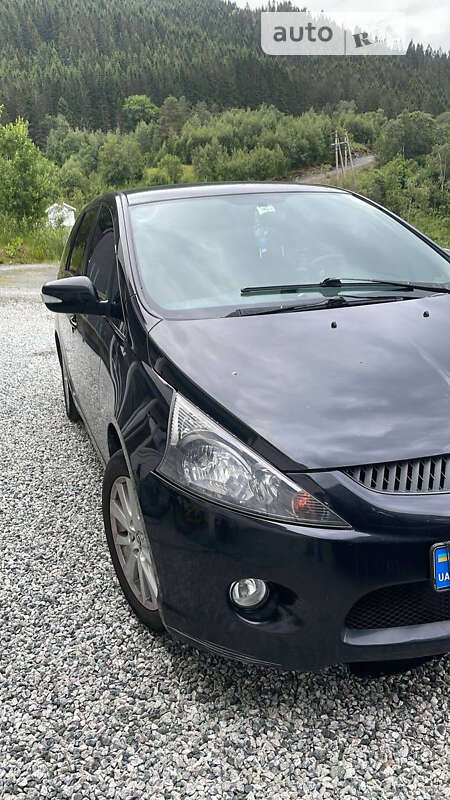 Mitsubishi Grandis (2008)