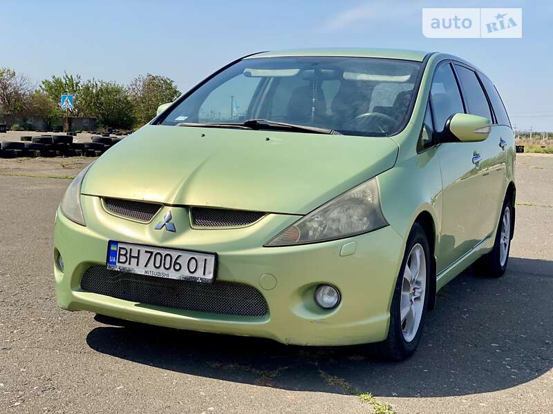 Mitsubishi Grandis (2004)