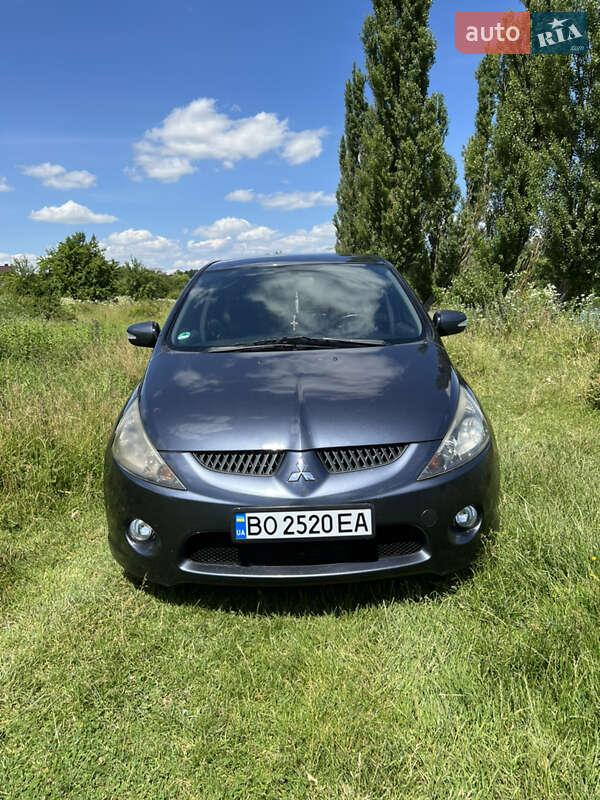 Mitsubishi Grandis (2005)