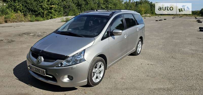 Mitsubishi Grandis (2008)