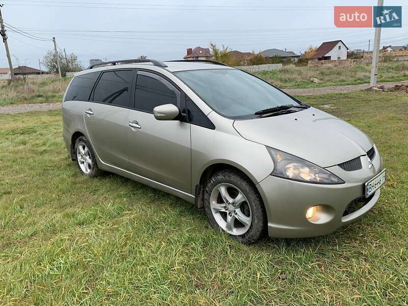 Mitsubishi Grandis (2007)