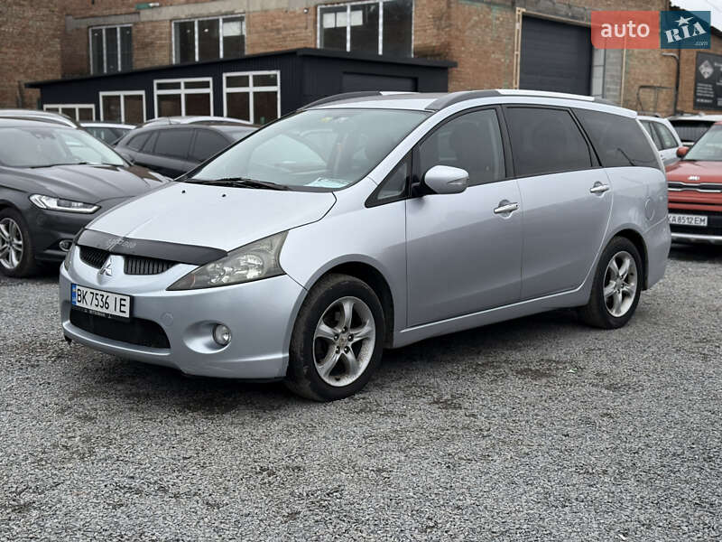 Mitsubishi Grandis (2008)
