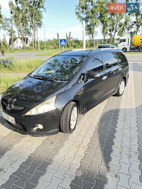 Mitsubishi Grandis (2007)