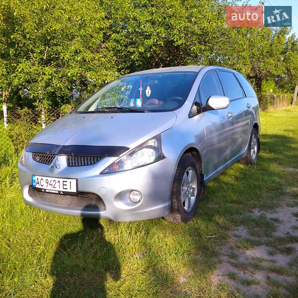 Mitsubishi Grandis (2006)