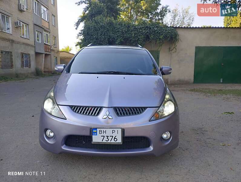 Mitsubishi Grandis (2004)