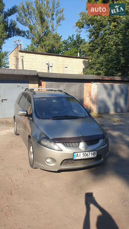Mitsubishi Grandis (2007)