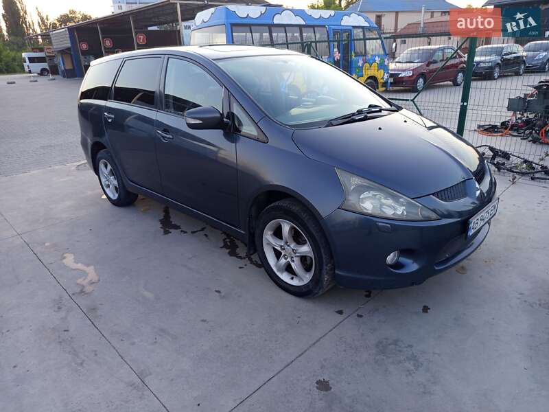 Mitsubishi Grandis (2006)