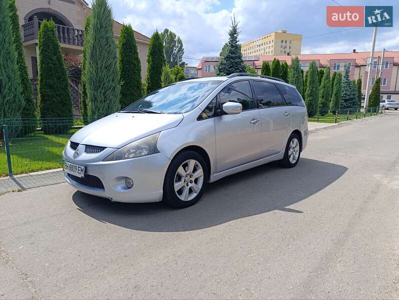 Mitsubishi Grandis (2005)