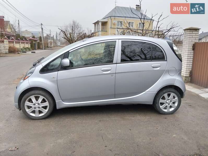 Mitsubishi I-miev (2011)