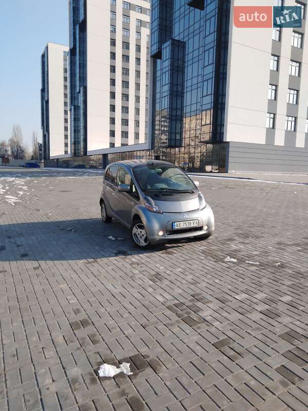 Mitsubishi I-miev (2011)