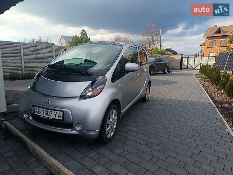 Mitsubishi I-miev (2010)