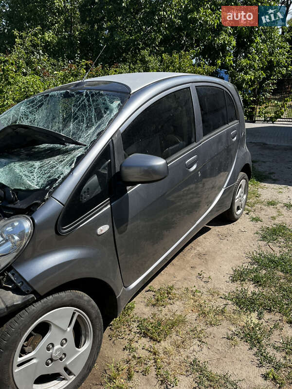 Mitsubishi I-miev (2012)