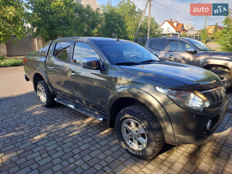 Mitsubishi L 200 (2016)