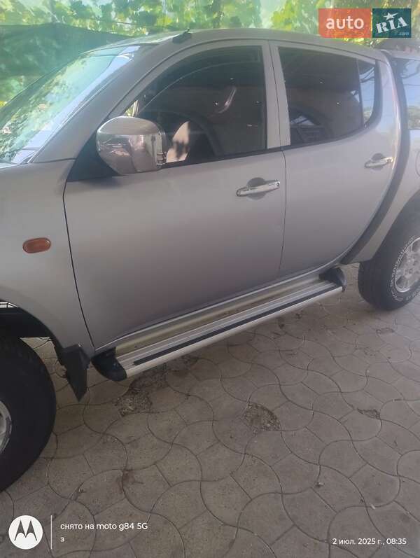 Mitsubishi L 200 (2008)