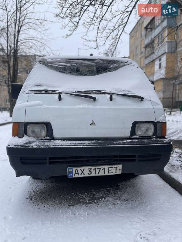 Mitsubishi L 300 (1990)
