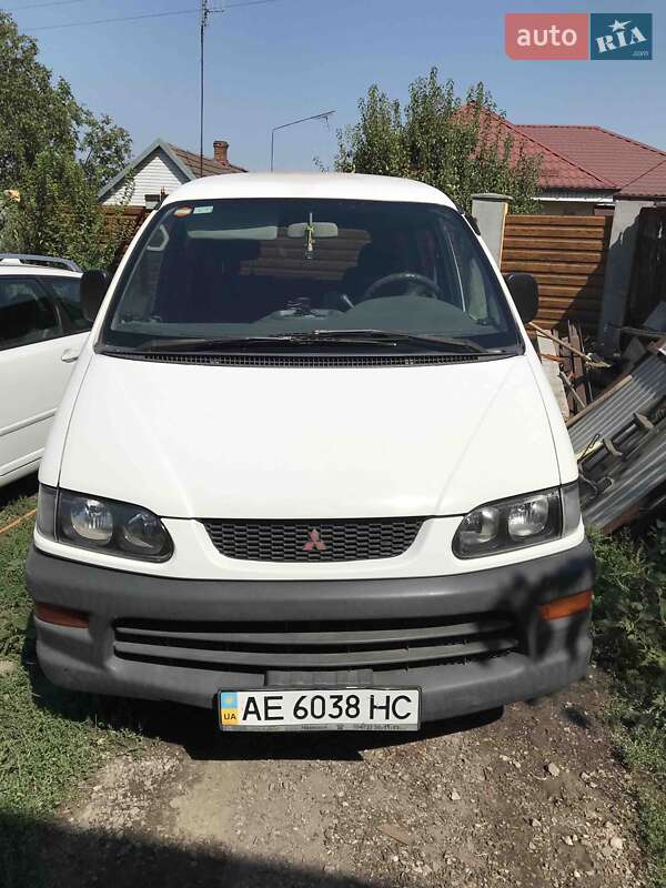 Mitsubishi L 400 (1999)