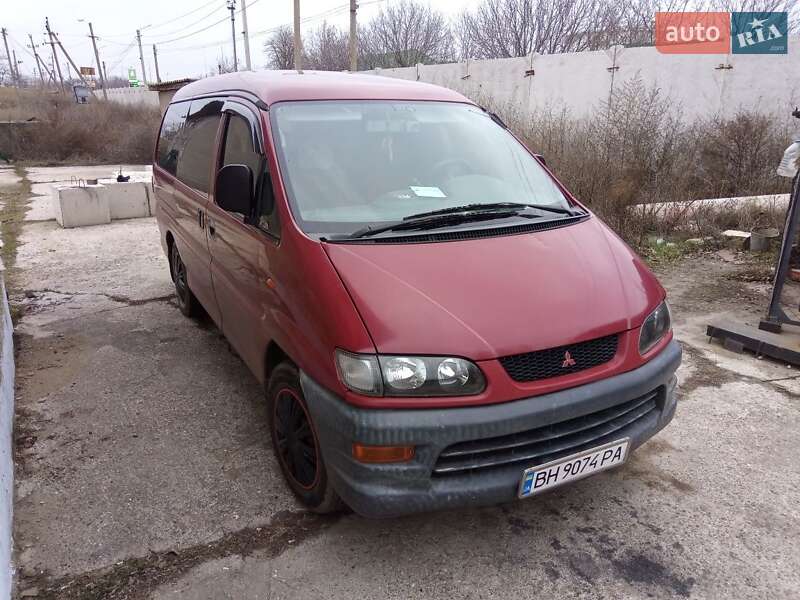Mitsubishi L 400 (2000)