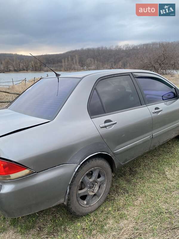 Mitsubishi Lancer (2006)