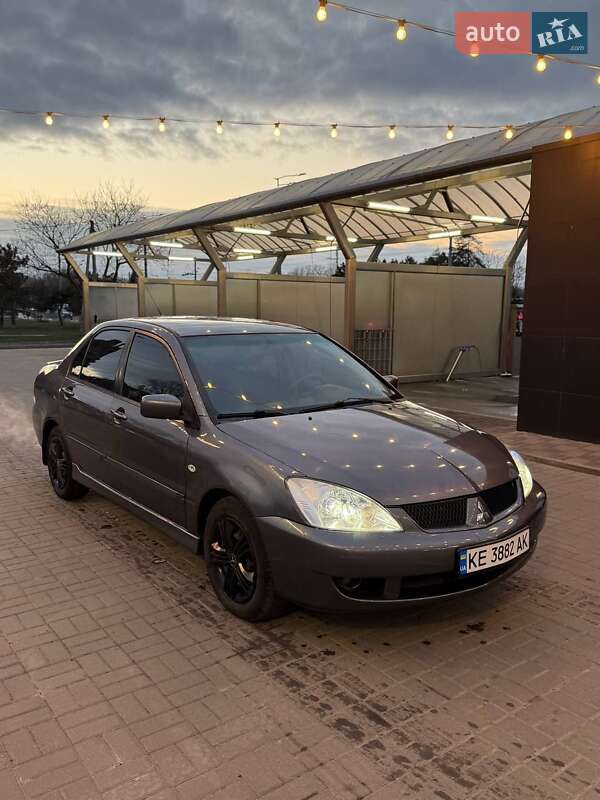 Mitsubishi Lancer (2005)